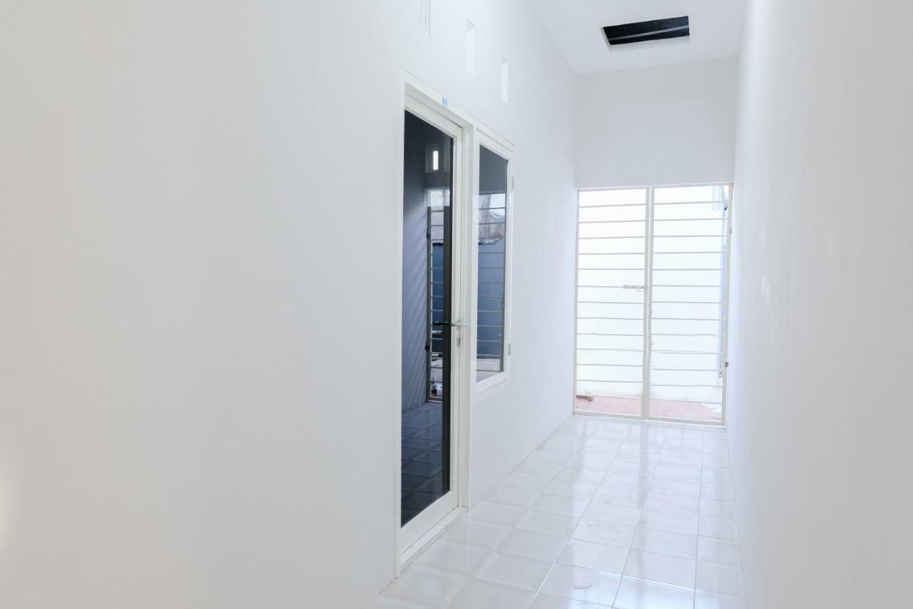 Hotel Oyo 973 Turukene Batu  Esterno foto